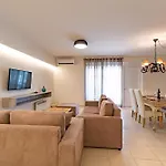 Aeolus Luxury Apartment - II
