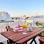 Anita Rooms & Suites Milos