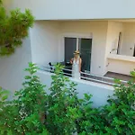 White House Project Vouliagmeni @1