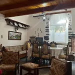Marianna'S Traditional House