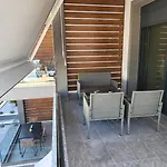 Thἕros Exceptional Residence
