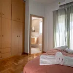 Piraeus 2 Bedrooms 4 Persons Apartmnet By Mps