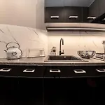 Ventiri Rooftop Suite 4