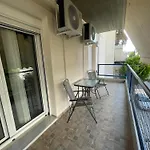 Niki'S Apartment