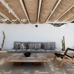U & Me Suites