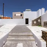On An Island Suites & Apartments - Fira