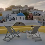 Ilivatos - Elegant Villa On The Caldera'S Edge