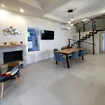 Olive Stonehouses - Alkistis