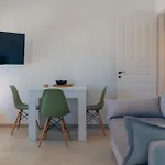 La Maison De Lilac-Luxurious Olive Grove Apartments