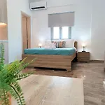 Studio Elpida Santorini