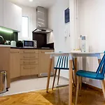 Toni'S Classy Home In Kolonaki, Local'S Gem