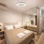 Lux Apartment In Pagrati