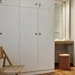 Pagrati Modernist 2Bd Apt