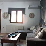 Vaikouzis Houses