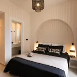 Sugarwhite Suites With Private Not Heated Pool