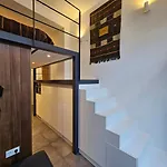 Stijlvolle Loft Met Patio In De Acropolis Buurt