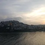 Karnayo Bay Apartment
