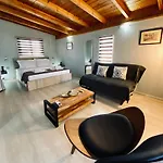 Keskos Luxury Apartment