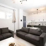 Modern & Comfy Apartment
