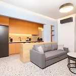 King George 40 Seaside Apartment