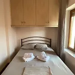 Kalokairi Kontias