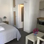 The Garden Studio In Oia