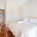Family Apt In Glyfada-Kyprou