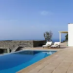 Villa Acorn
