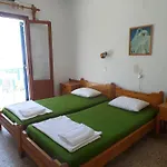 Summer Inn Parikia