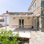 Ktima Petrina Volia - Maisonette Petra