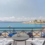 Modern Seaside Oasis In Pireas, Seaview & King Bed