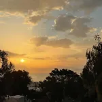 Seaclusion Santorini