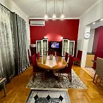 Bratis House Athens