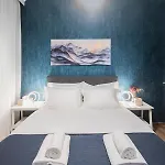 P Deluxe Suites 4