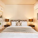 Penthouse With Magical Acropolis View From Balcony