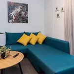 Elegant Urban Escape 1 Bd Apt In Kolonaki