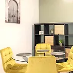 Cozy Luxury Apartment In Neos Kosmos