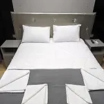 Modern Quiet Luxury Apartment Patra