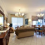 Tombra Home