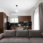 Oneiro Apartment