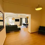 Comfortable And Bright 2Bdr Flat