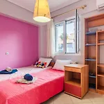 Spacious Urban Haven-Family Home, Perfect Location
