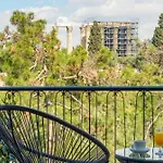 Stylish Flat Overlooking The Temple Of Zeus