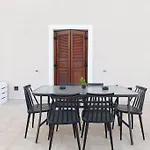 Demi'S House