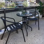 Boutique Stylish 1 Bd Apt In Patisia With Balcony