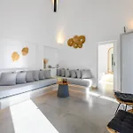 Hypnos Boutique Villa With Amazing Heated Pool With Jacuzzi