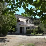 Το Κτήμα Της Ελιάς Του Τάκη