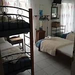 Frini Apartments And Studios