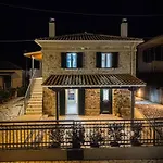 Nafsika Stone Apartment