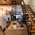 Skg City Cabin